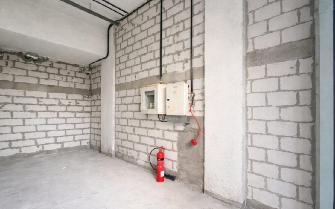 High-Exposure Commercial Shop for Sale