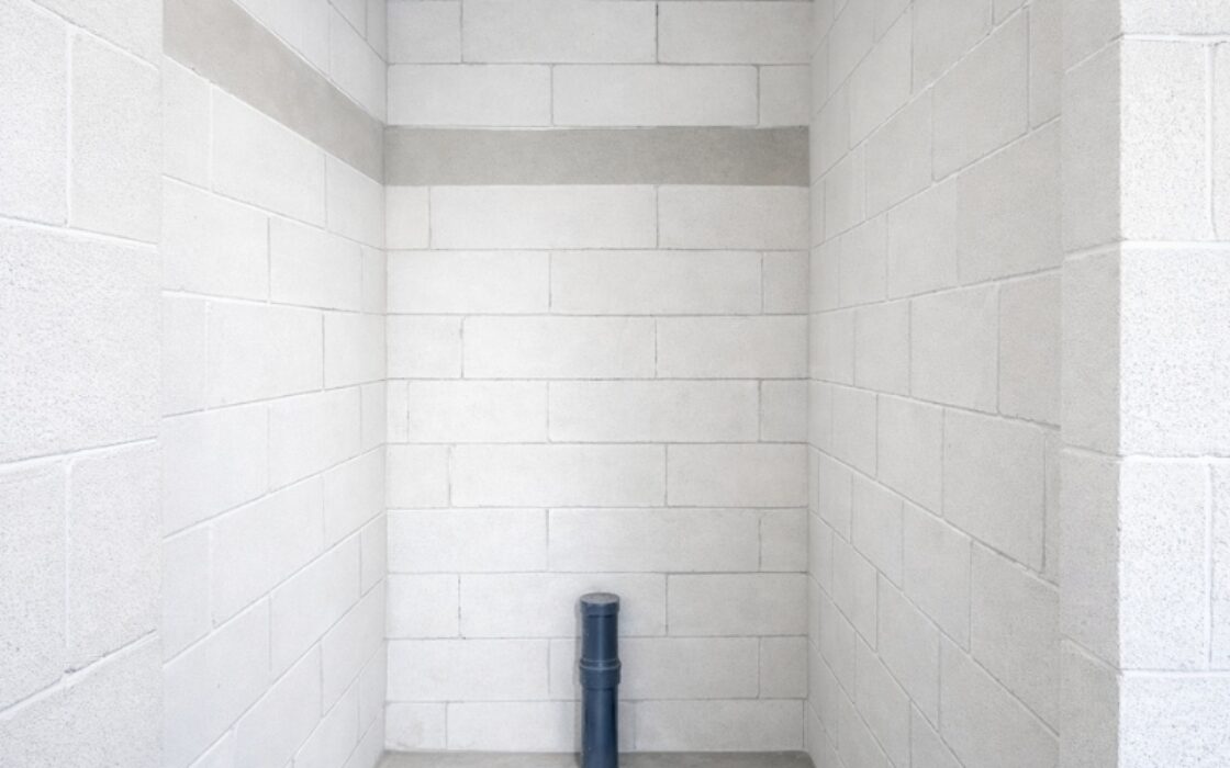 High-Exposure Commercial Shop for Sale