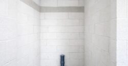 High-Exposure Commercial Shop for Sale High-Exposure Commercial Shop for Sale
