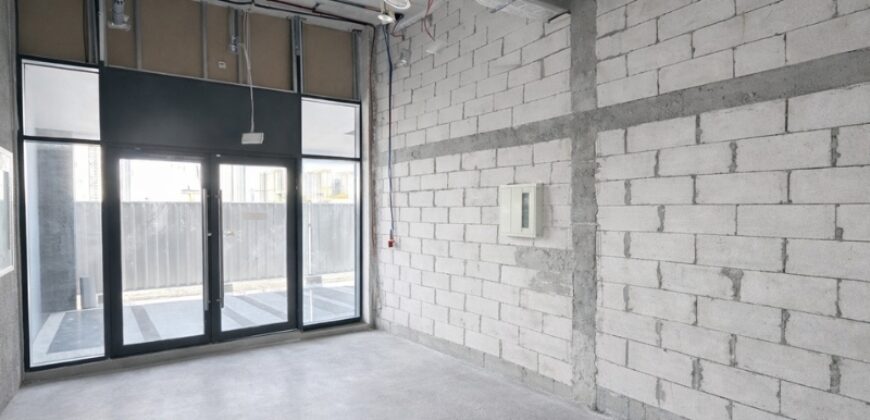 High-Exposure Commercial Shop for Sale