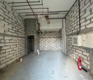 PRIME LOCATION || MAIN ROAD FACING || ACCESIBLE