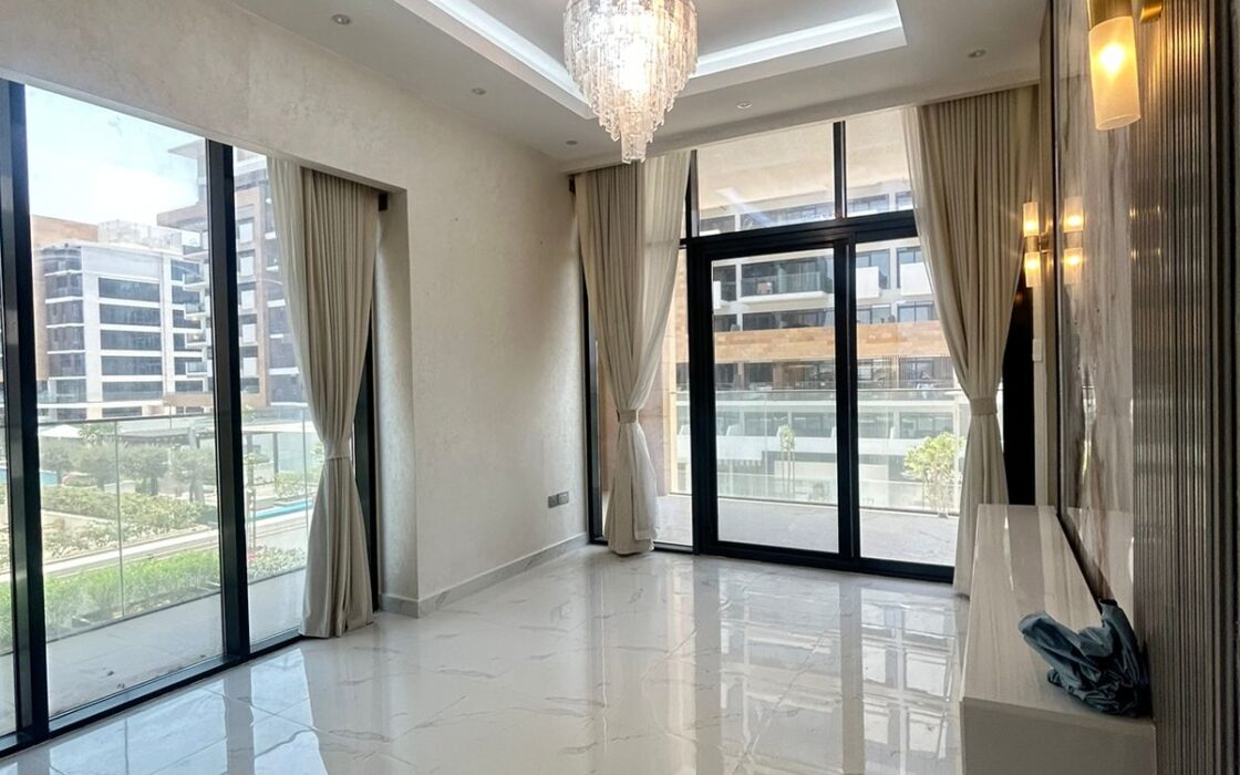 Fully Upgraded | Fully Furnished | Kitchen Equipped