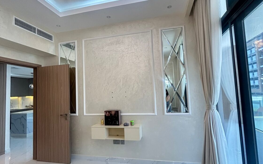 Fully Upgraded | Fully Furnished | Kitchen Equipped