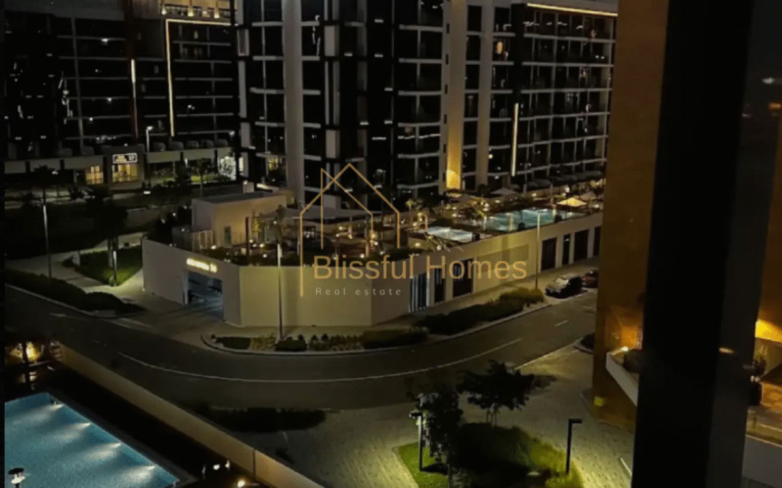 Beautiful Studio | Pool View | Kitchen Equipped
