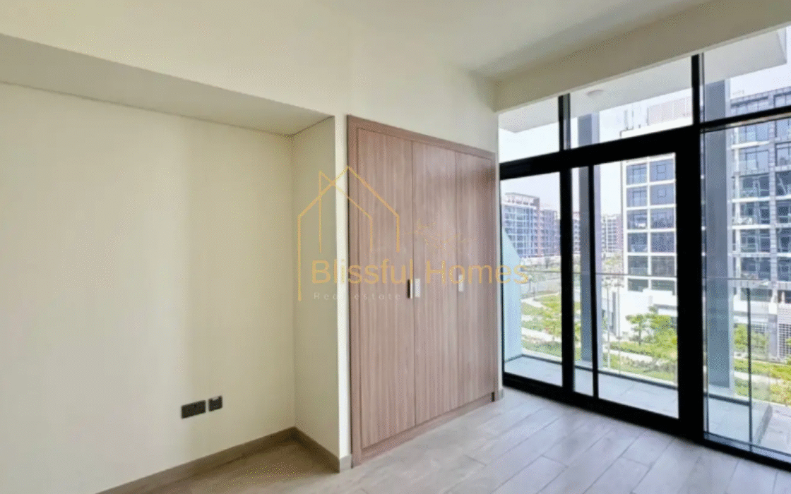 Beautiful Studio | Pool View | Kitchen Equipped
