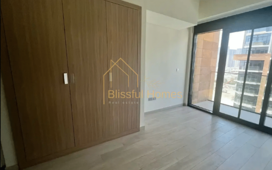 Beautiful Studio | Pool View | Kitchen Equipped