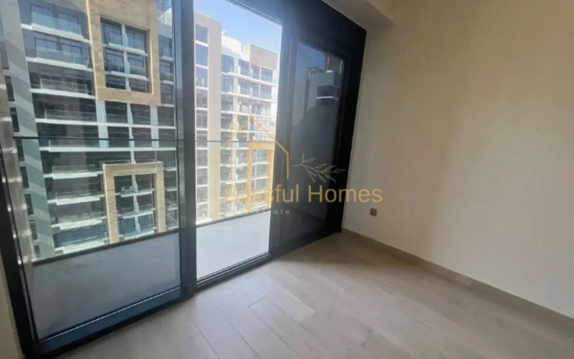 Beautiful Studio | Pool View | Kitchen Equipped