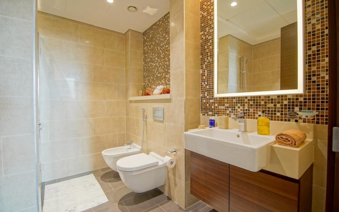 Luxury Fully Furnished/ VillaViews / High Floor
