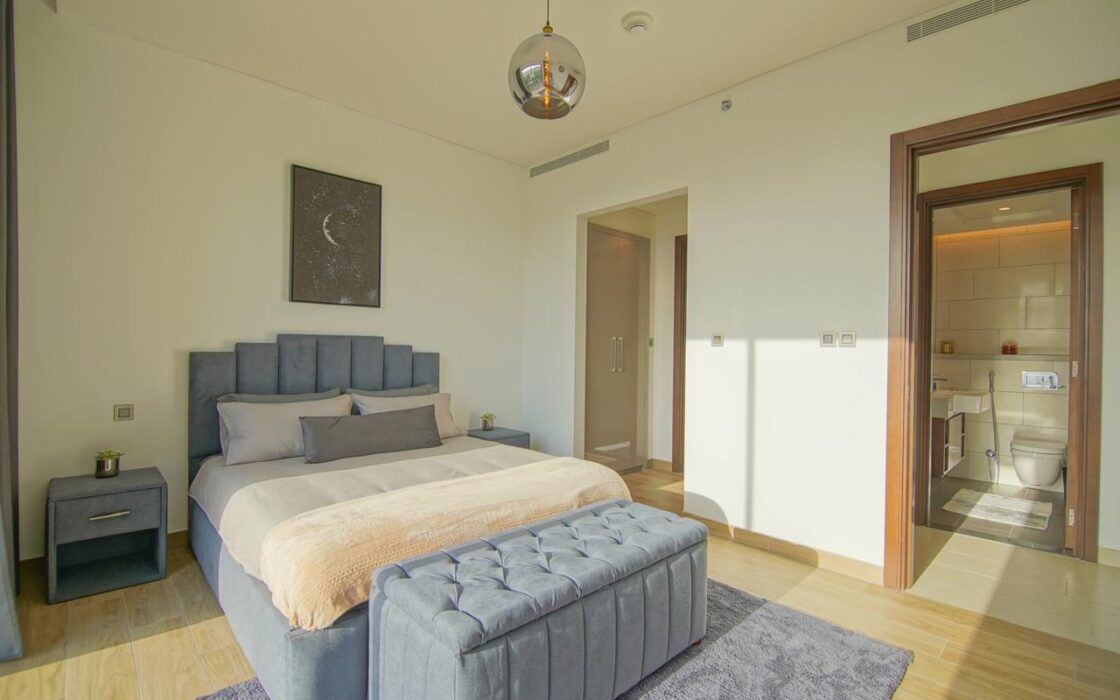 Luxury Fully Furnished/ VillaViews / High Floor
