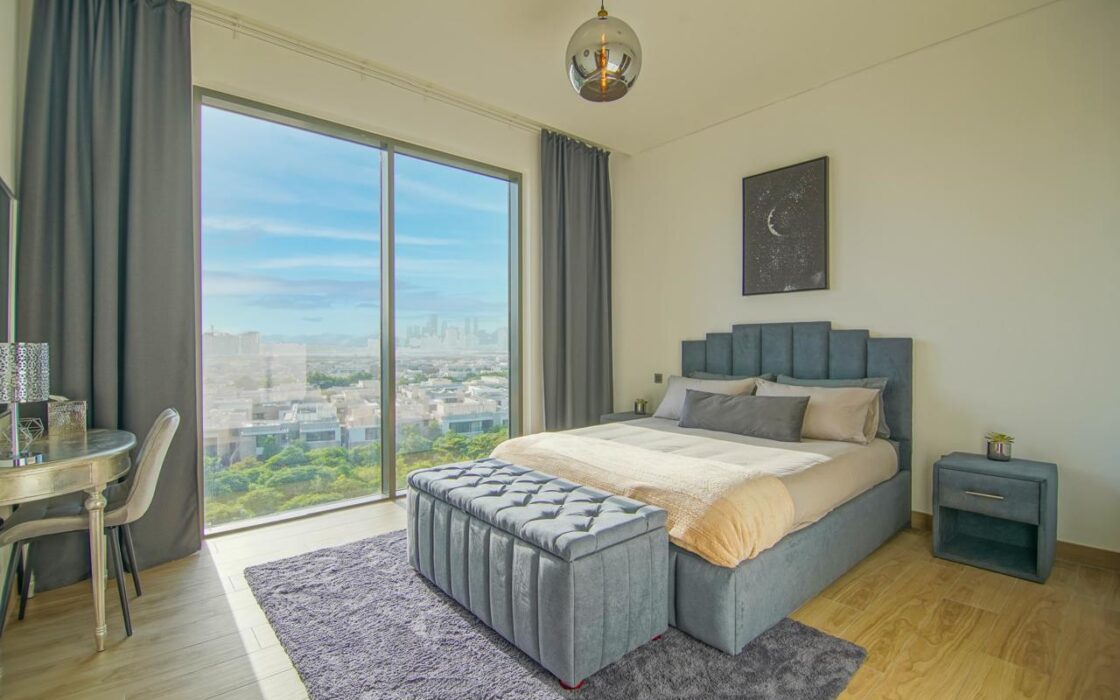Luxury Fully Furnished/ VillaViews / High Floor