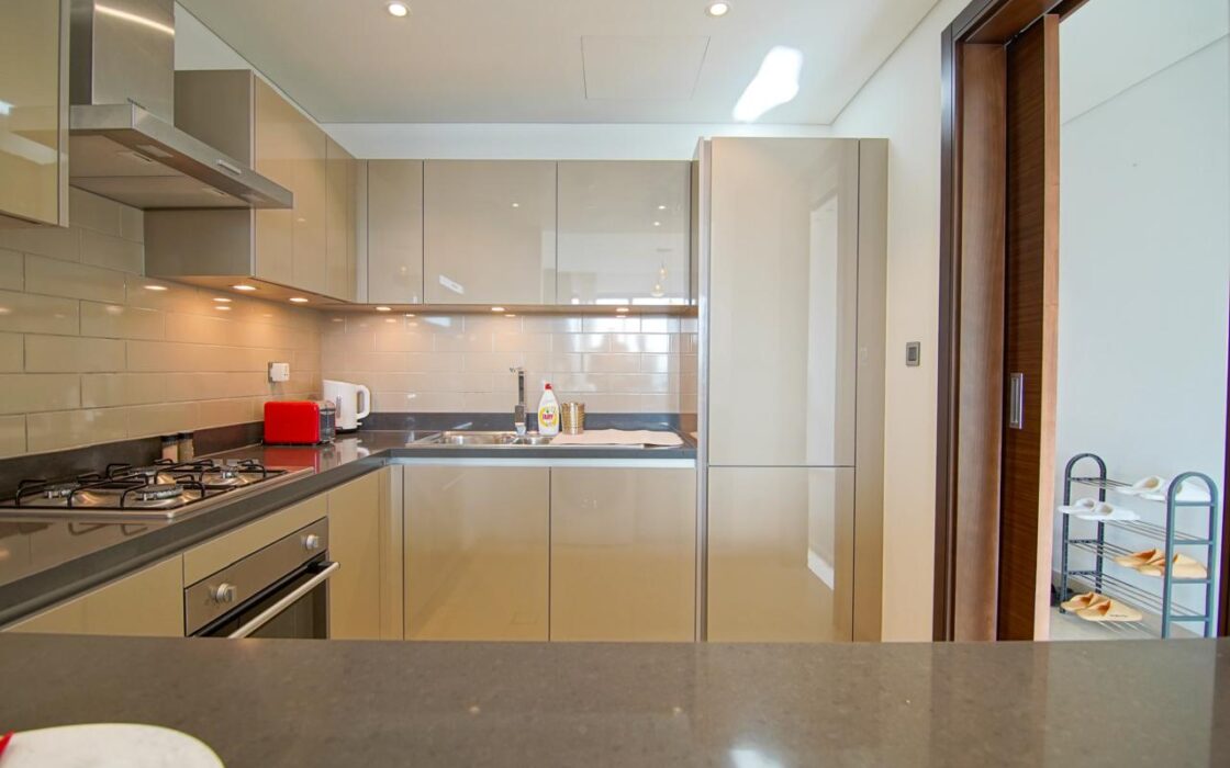 Luxury Fully Furnished/ VillaViews / High Floor