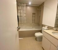 Stylish corner 1-BR Apartment in Hayat Boulevard