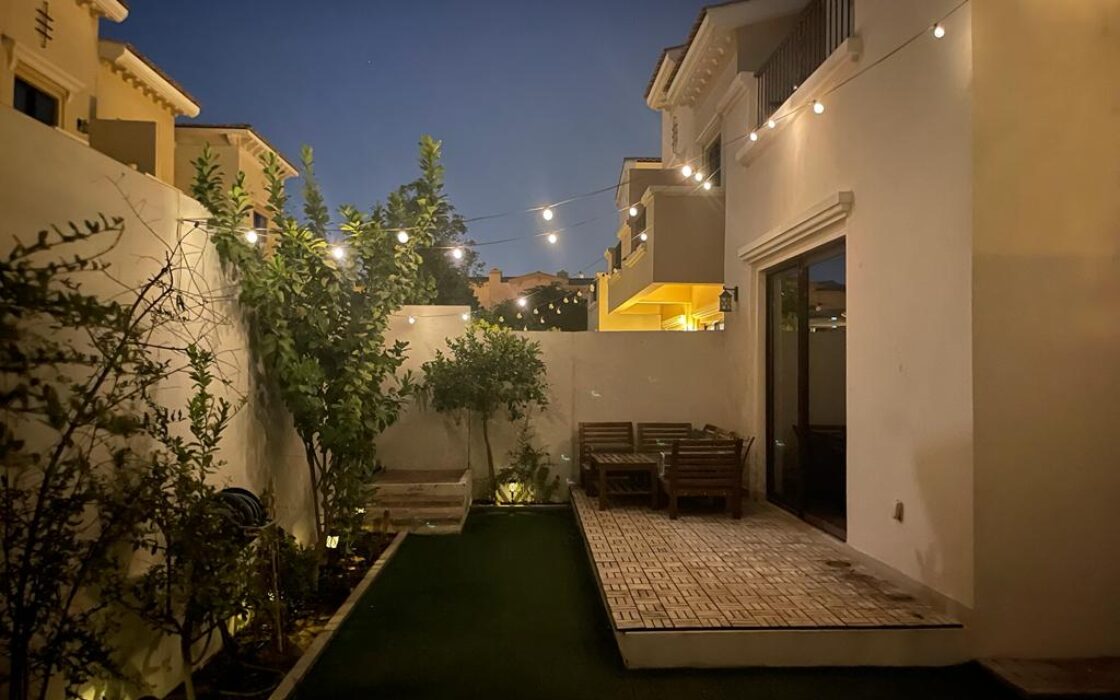 Perfect for Families | Bright Villa in Mira 4