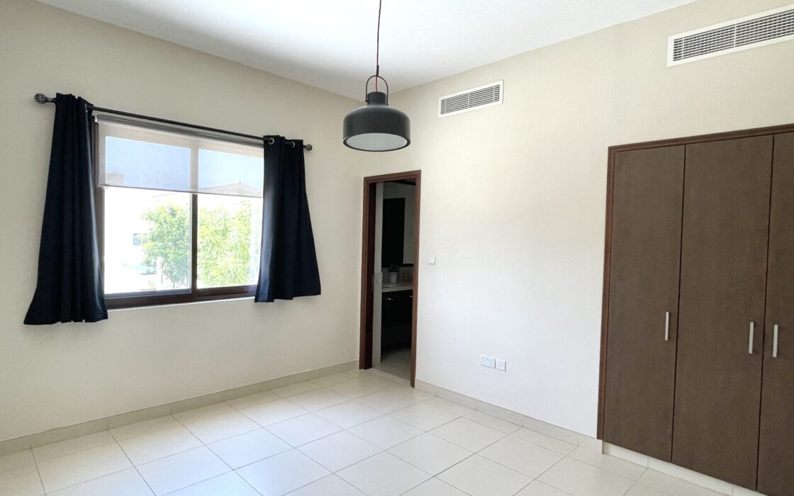 Perfect for Families | Bright Villa in Mira 4