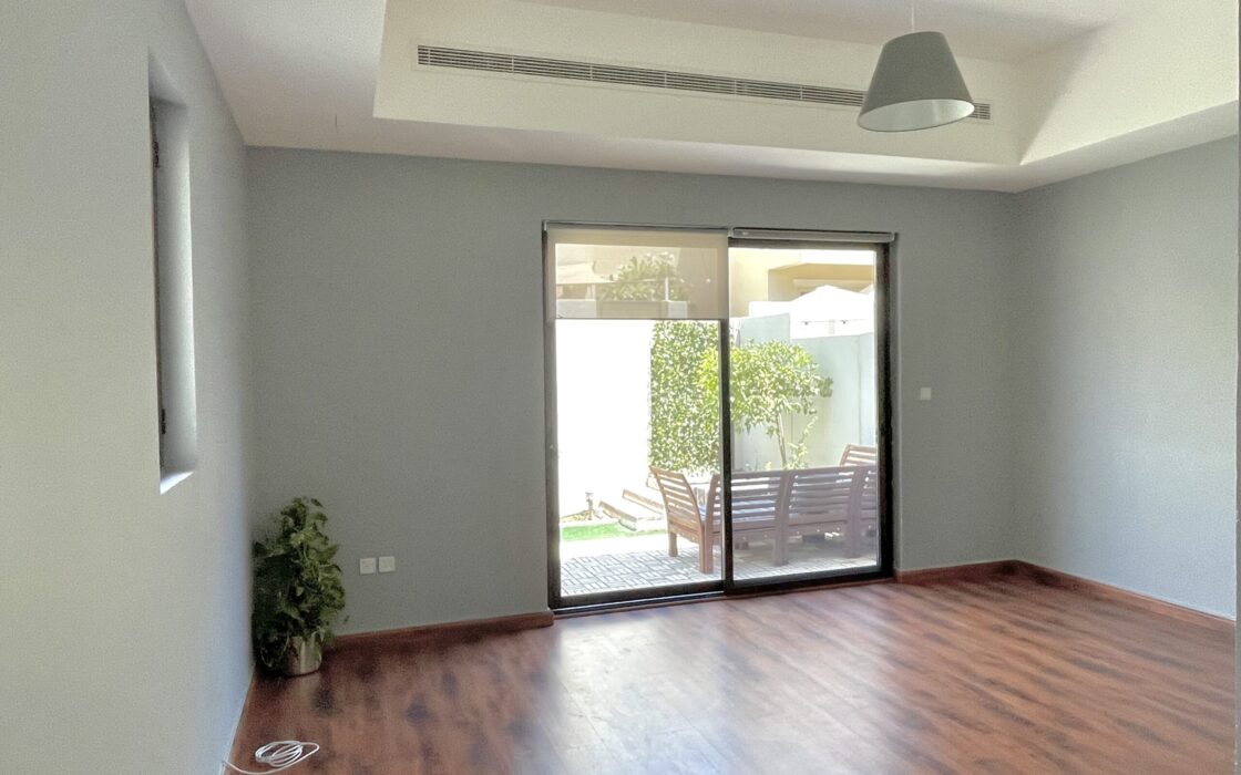 Perfect for Families | Bright Villa in Mira 4
