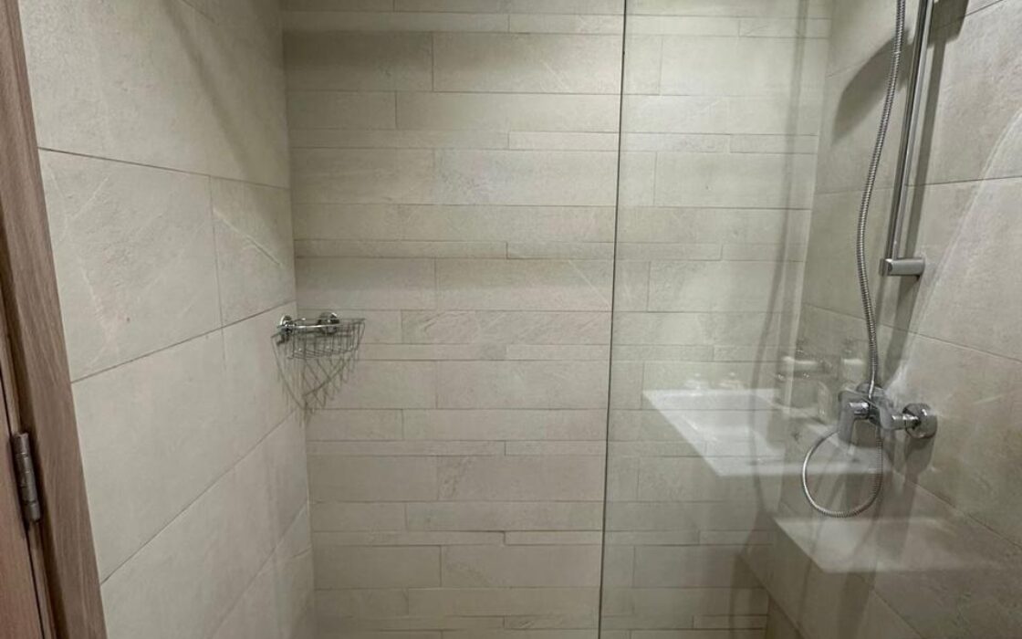 Fully Furnished Elegant Studio