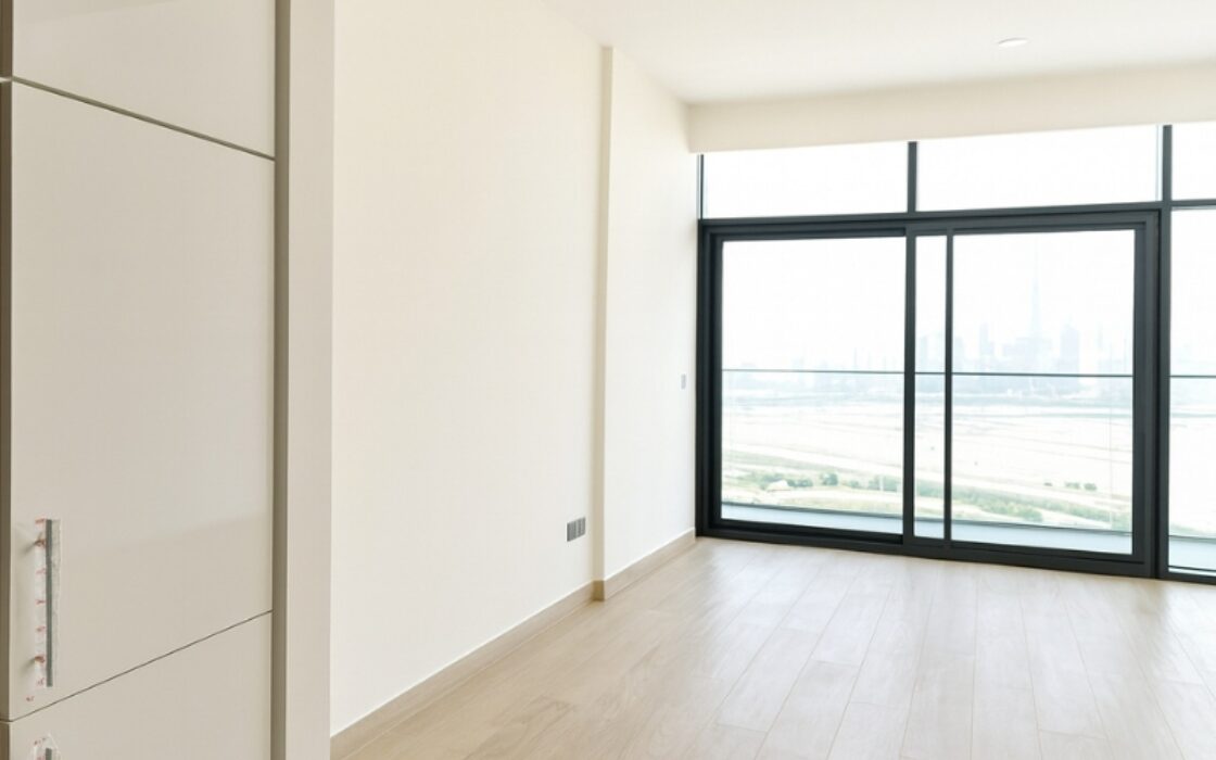 Elegant Studio with Balcony / Ready to Move