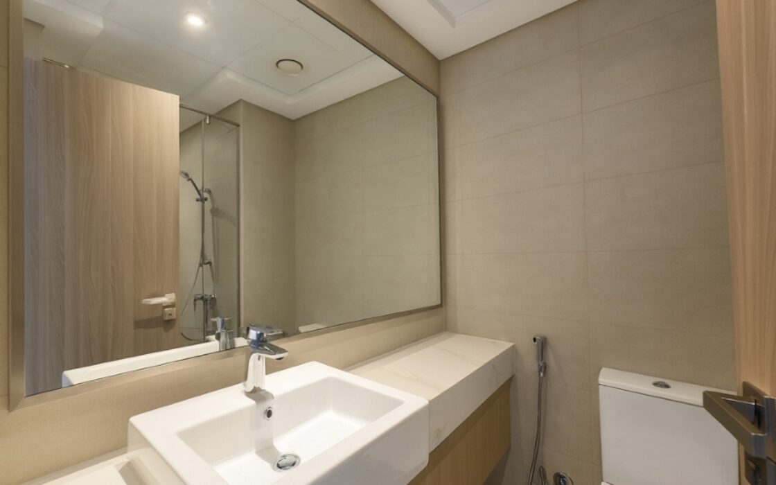 Elegant Studio with Balcony / Ready to Move