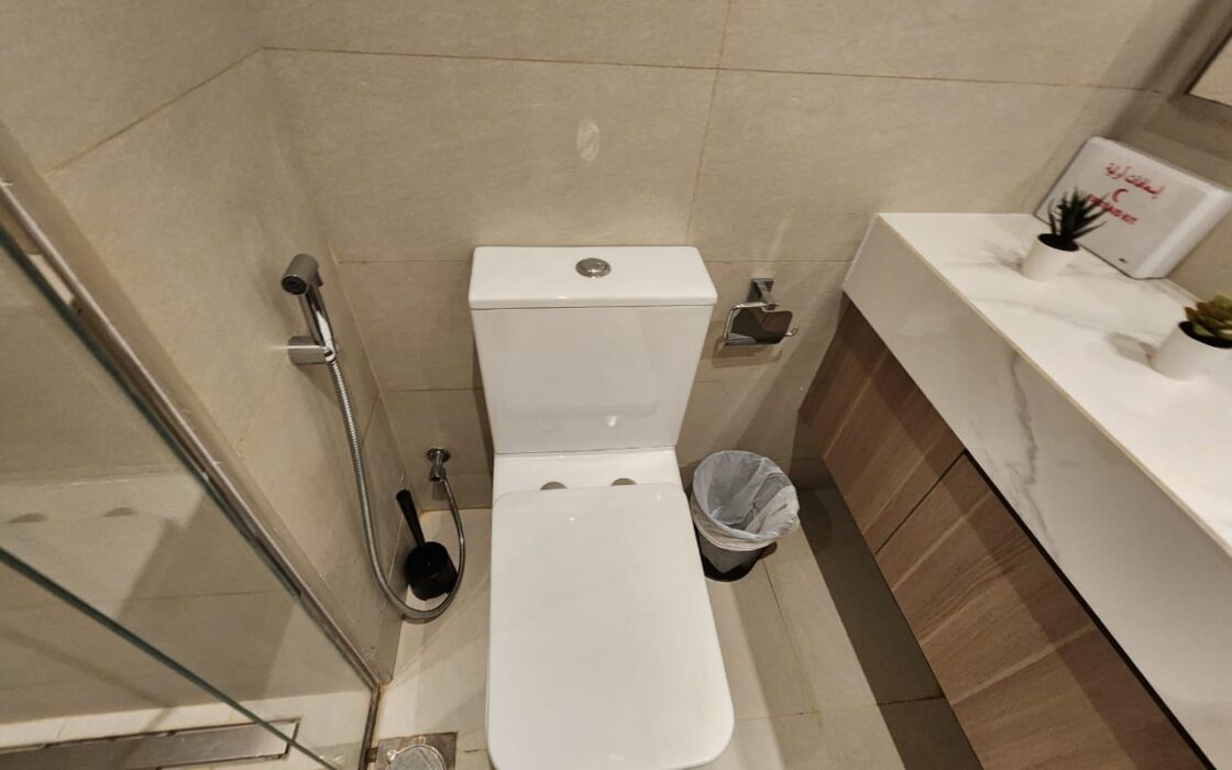 Modern Studio with Community Views for Rent in Azizi Riviera 5 Meydan