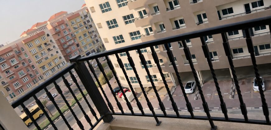 Spacious 1-Bedroom Apartment – Universal Apartment