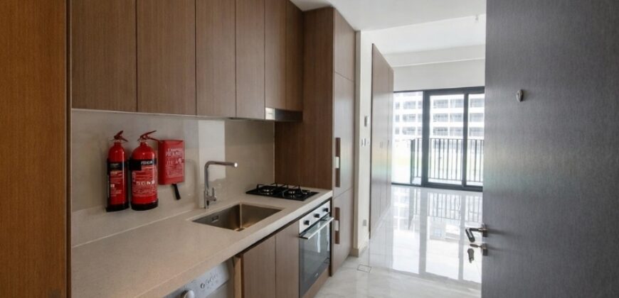 Modern Studio Living with Green Views Azizi Mirage
