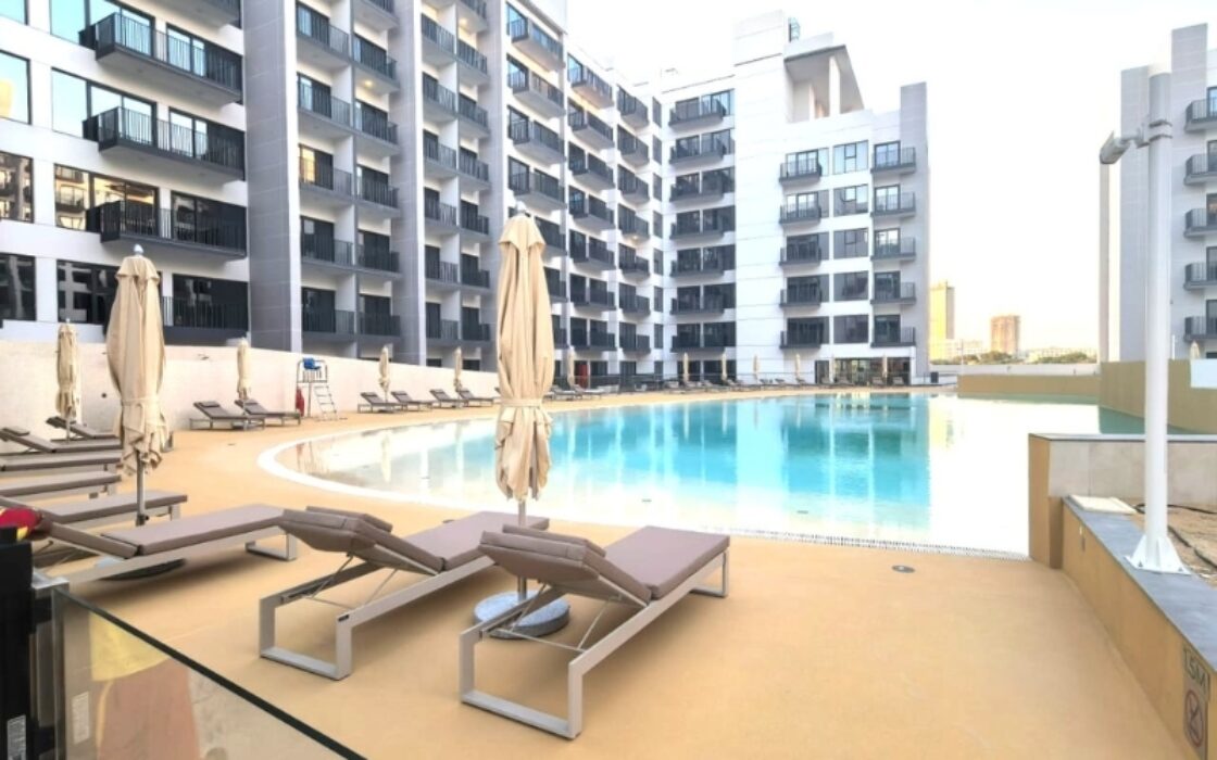 Modern Studio Living with Green Views Azizi Mirage