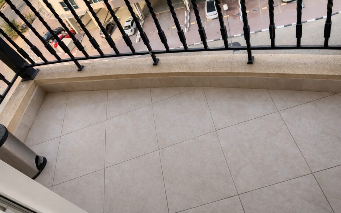 Spacious 1-Bedroom Apartment – Universal Apartment